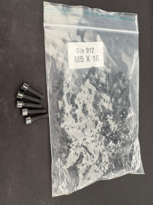 M5 x 16 Bolt DIN 912