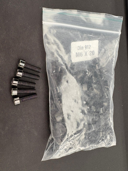 M6 x 20 Bolt DIN 912